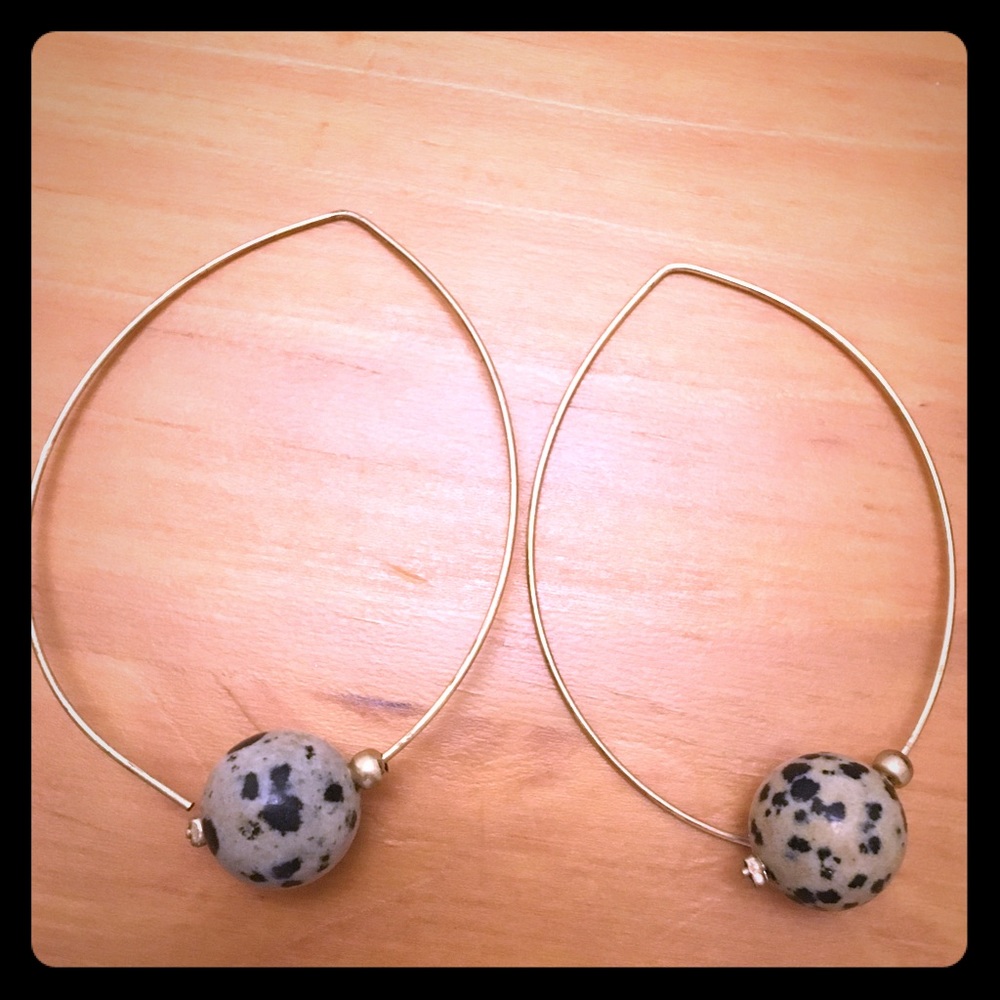 Colorado Granite Spheres in gold teardrop frame